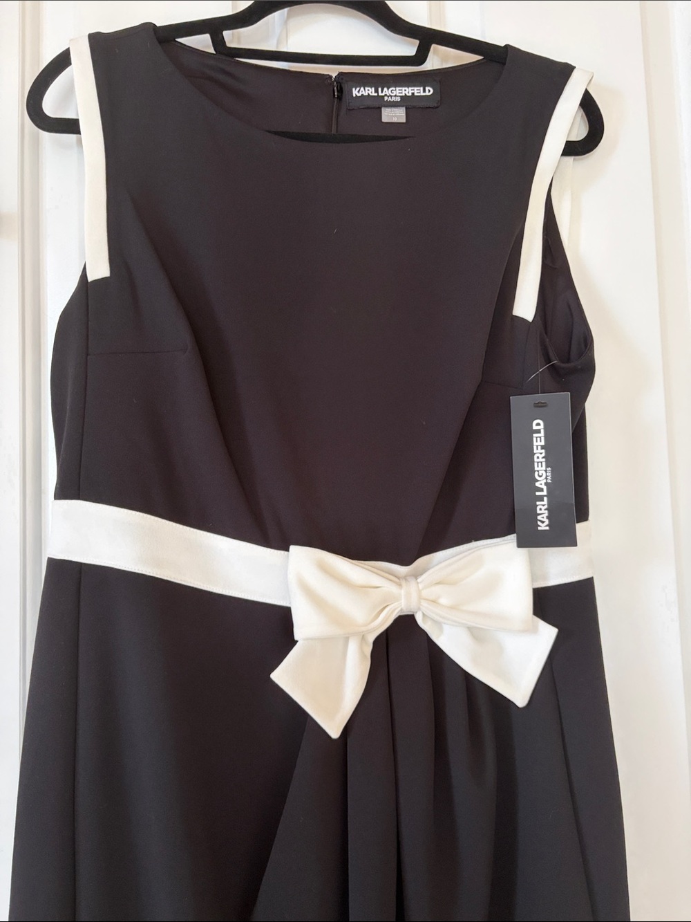 Karl Lagerfeld Black Dress with White Bow and Trim - Picture 3 of 5